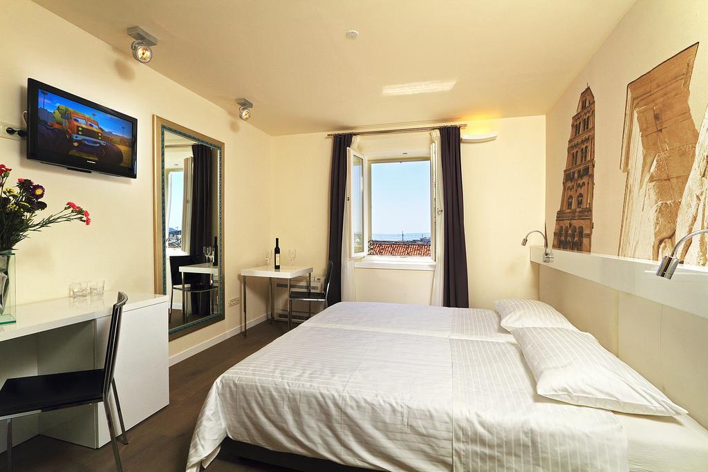 La Porta Luxury Rooms Split Room photo